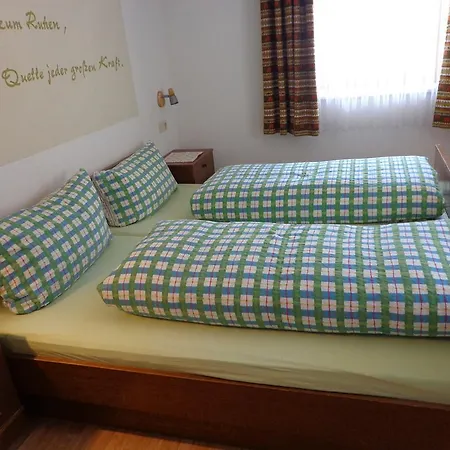 Sterzingerhof Apartman Neustift im Stubaital
